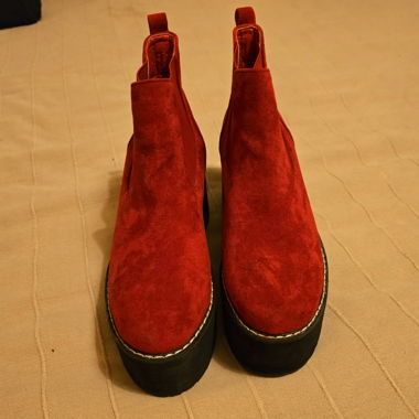 Bottines en daim rouge 37