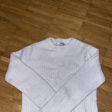 Pull crop top