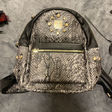 MCM Zaino in pelle effetto pelle di serpente