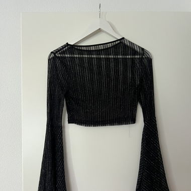 Crop top nero lucido, semi trasparente