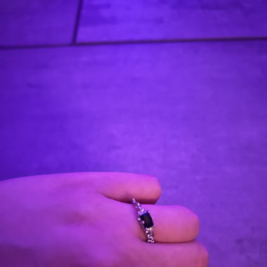 Schwarzer Edelstein Ring