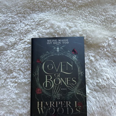 Buch „Coven of Bones“