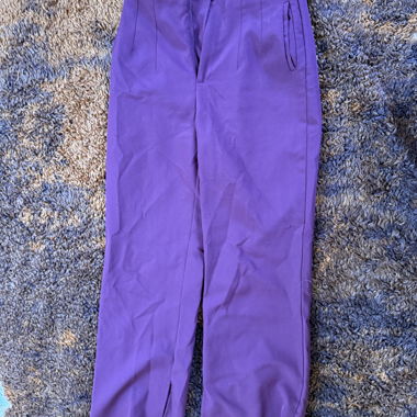 Burgunderfarbene Damenhose