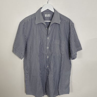 Chemise à manches courtes à rayures bleu et blanc