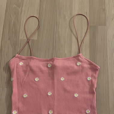 Stradivarius Blumen Crop Top Rosa