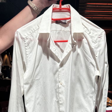Chemise blanche à manches longues