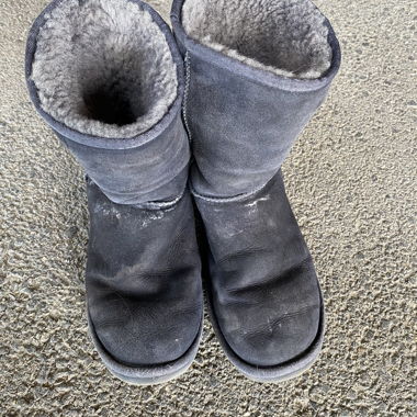 Stivali UGG in pelle scamosciata