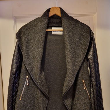 Jacke mit Lederimitat