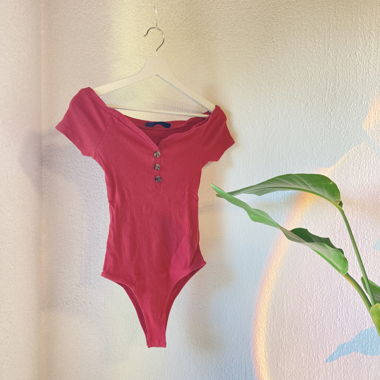 Body con bottoni