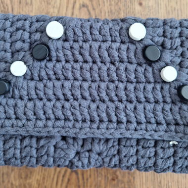 Pochette fatta a mano all'uncinetto