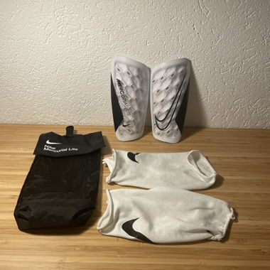 Nike Protège-tibias – Blanc – Taille M