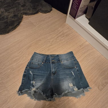 Lot jupe et short