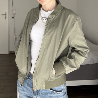 BRANDY MELVILLE JACKET