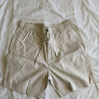 Kurze Leinenhose