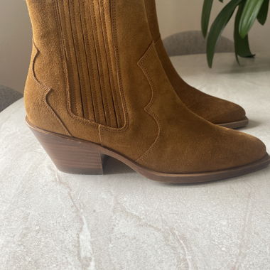 Bottines cowboy en daim