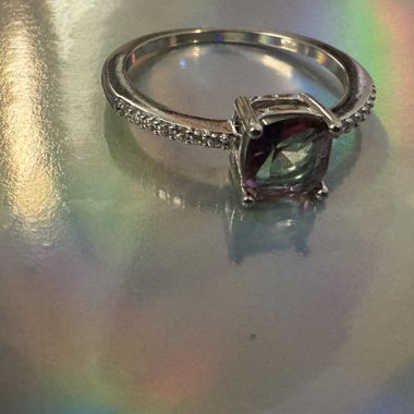 Silber Ring mit einem Grünen stein