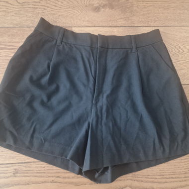 Shorts noirs Taille 36 pull&bear, comme neufs