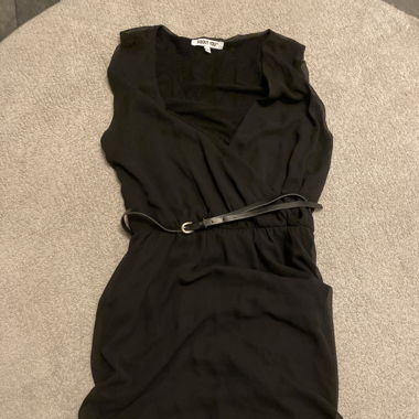 Kleid mit Gürtel