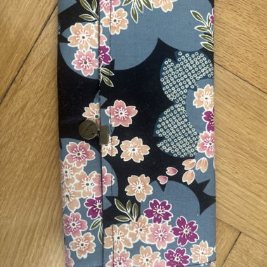Pochette tessile floreale