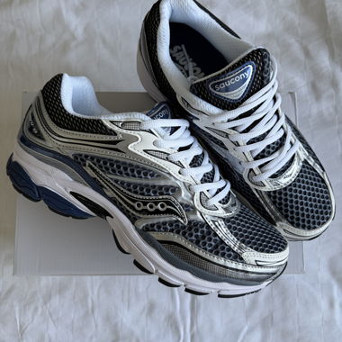 Navy Saucony Sneakers