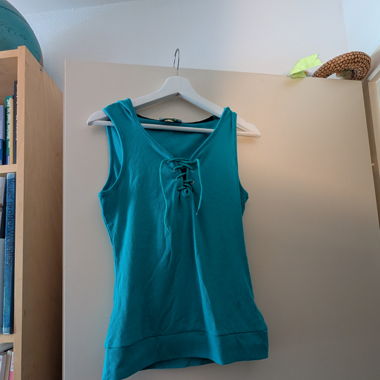 T-shirt senza maniche
