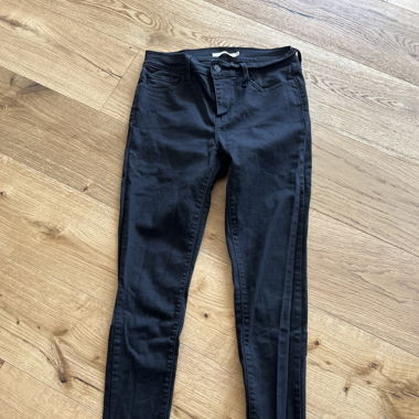 Levis Jeans