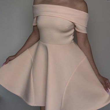 Rosafarbenes Off-Shoulder Kleid (Princess Dress)