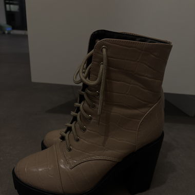 Botte à talons