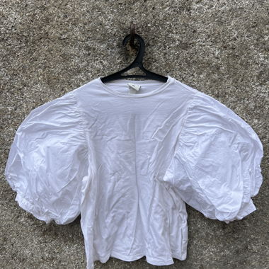 T-Shirt mit Puffärmeln