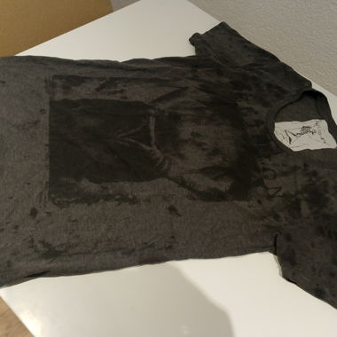 T-shirt Religion grigio