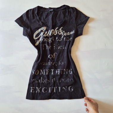 Black Guess T-shirt