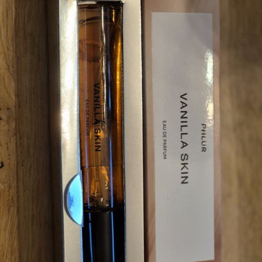 Phlur Vanilla Skin Eau de Parfum 9.5ml