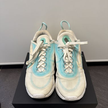 Nike Air Max 2090