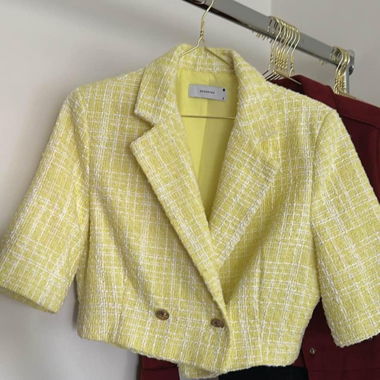 Blazer corto giallo in tweed