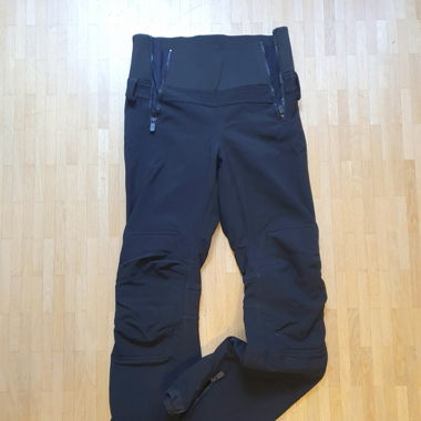 Skihose mit Schneestopper