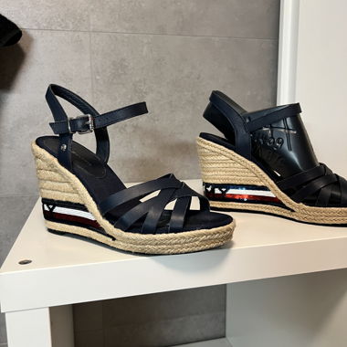 Tommy Hilfiger  Sandales Compensées