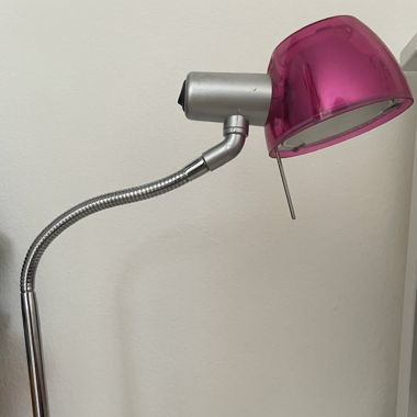 Nachttischlampe