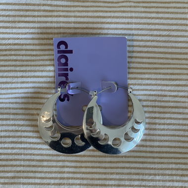 Orecchini a cerchio color argento Claire’s