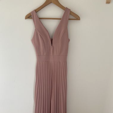 Beautiful form flattering rose floor length gown