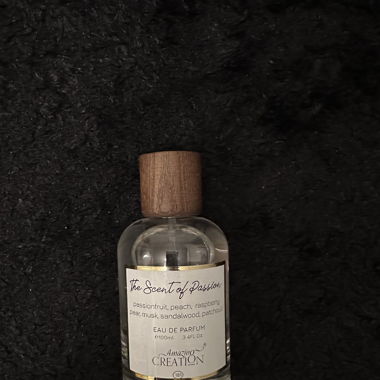 Eau Parfum made in Dubai 