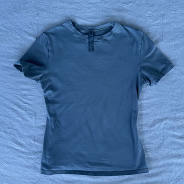 T-shirt ajusté vert saige de Skims