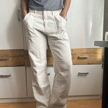 Beige/White Pants