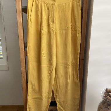 Pantaloni gialli American Vintage