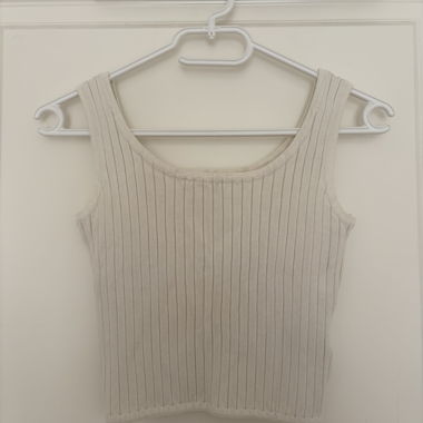 White crop top for teen