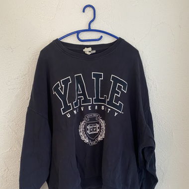 Yale Pullover