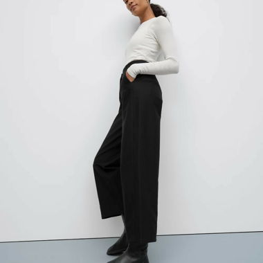 Pantaloni neri a gamba dritta