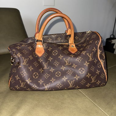 Louis Vuitton Speedy
