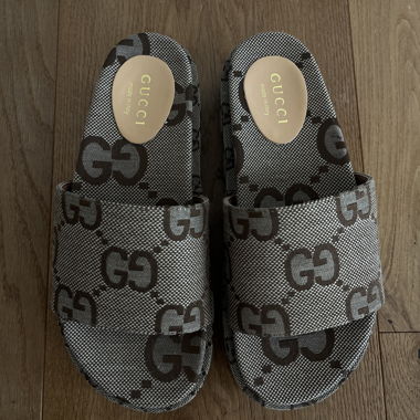 Gucci Plagiate Slides