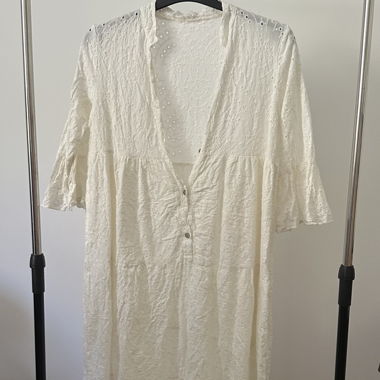 Abito camicia in pizzo ecrù