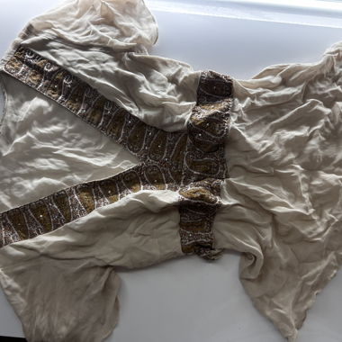 Top da donna beige con paillettes